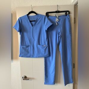 Figs Scrub Set. Color- Ceil blue. Size- top XS, bottom- XS tall